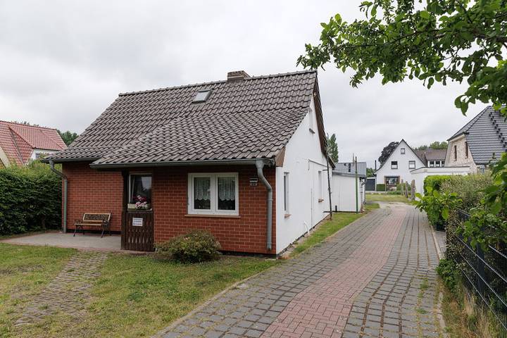 Bungalow für 4 Personen, mit Terrasse in Zingst