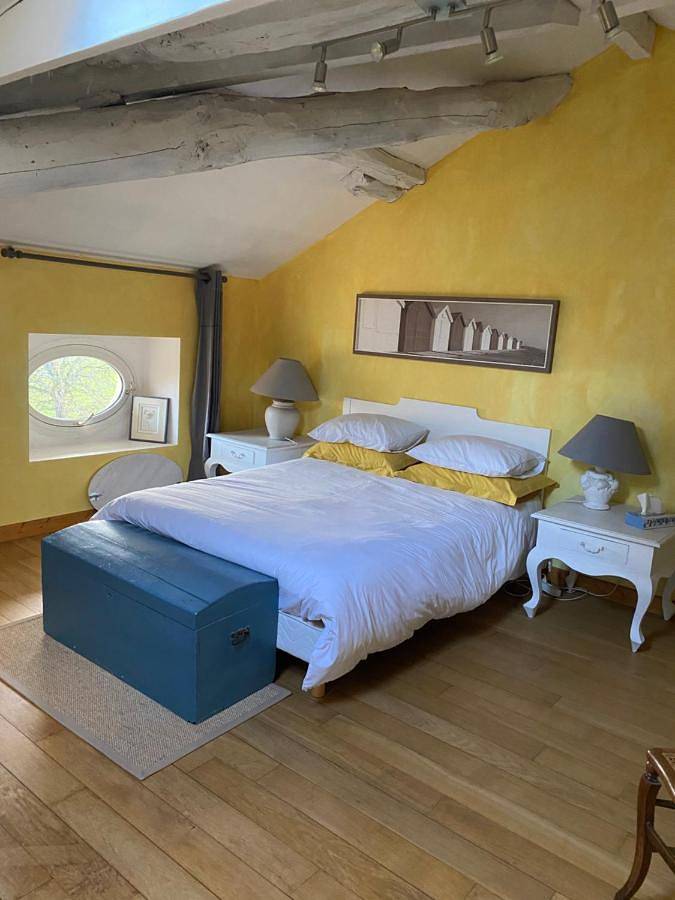 Chambre d’hôte pour 3 personnes, avec Terrasse et Jardin ainsi que Piscine et Vue dans l' Isère - 4