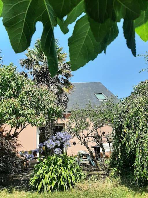 Location de vacances pour 4 personnes, avec jardin ainsi que sauna et terrasse, animaux acceptés dans Hauteville-sur-Mer - Plage - 4