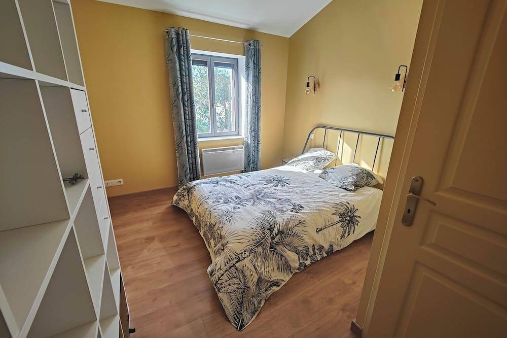 3-bedroom house near Avignon - bus and bike in Le Pontet, Vaucluse