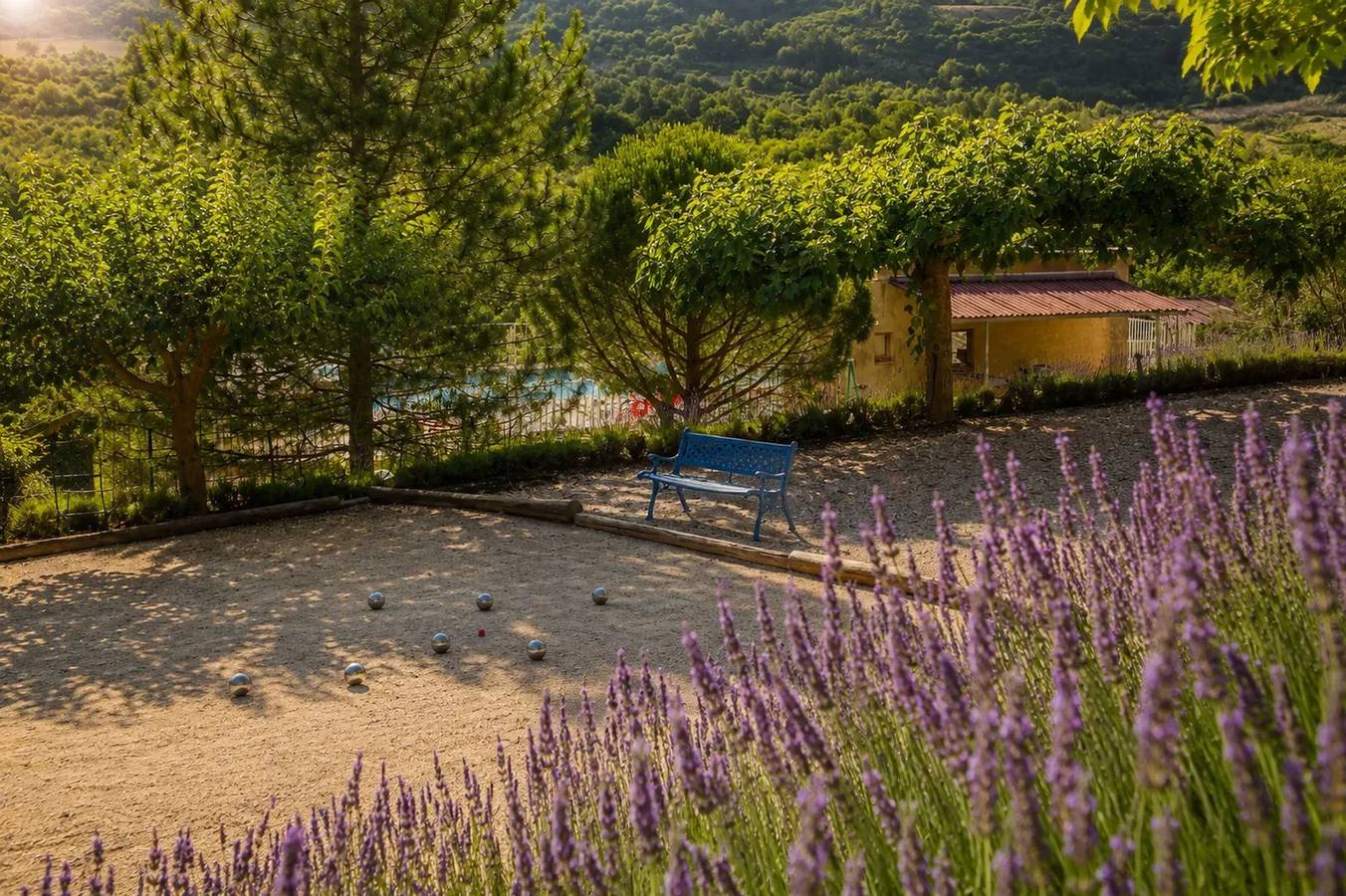 Casa encantadora en La Roche-sur-le-Buis con piscina compartida in La Roche-sur-le-Buis, Región de Nyons