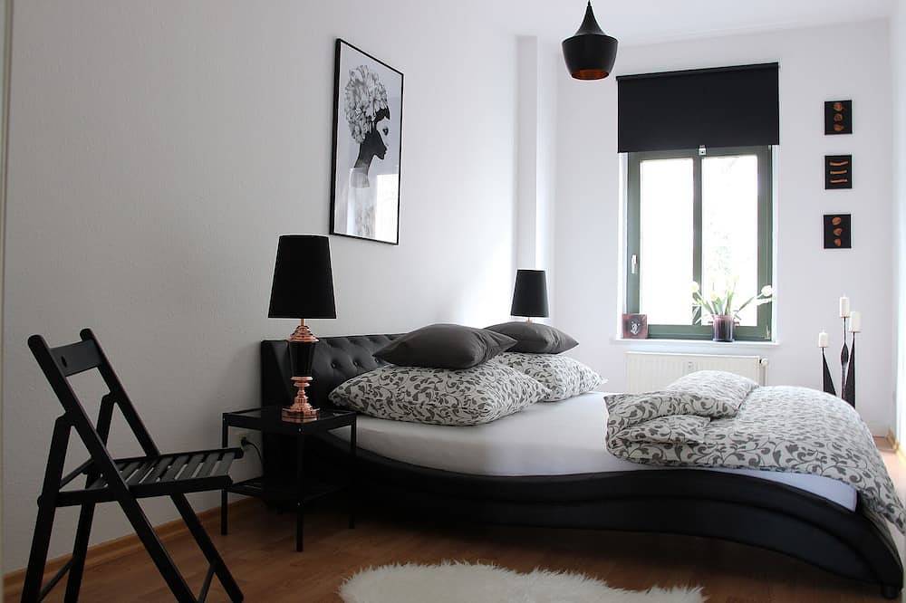 Apartamento entero, Apartamento-Superior-Baño privado externo-Kurt-Schumacher Straße 21 in Leipzig Mitte, Leipzig