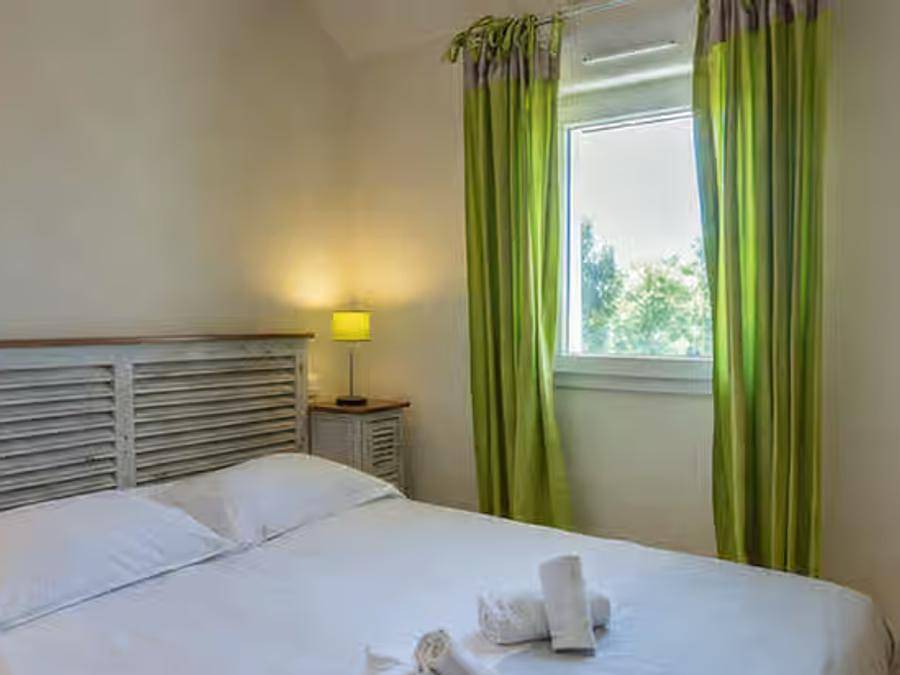 Club Belambra Les Portes de Dordogne - Wohnung 2 personen - Premium-Maisonette-Studio für 2 Personen, Schlafbereich, Balkon in Alvignac, Regionaler Naturpark Causses du Quercy