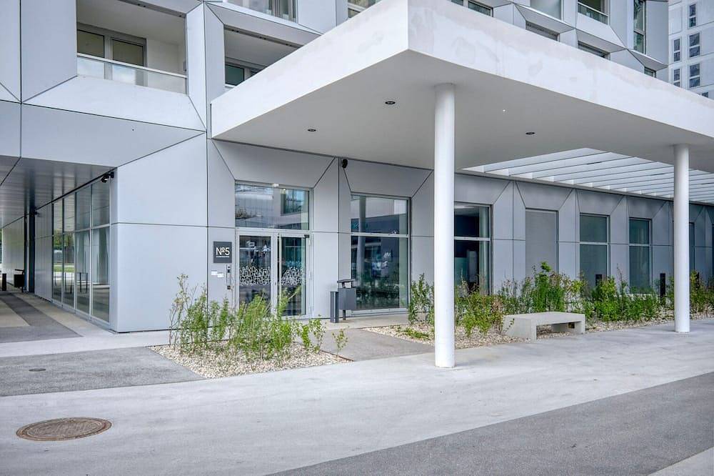 Ganze Wohnung, Airy Donaustadt 1Br w/ Gym & Rooftop Pool, nr U1, by Blueground in Wien, Donau Niederösterreich