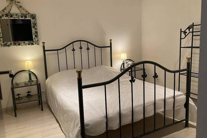 Location de vacances pour 12 personnes, avec terrasse et jardin à Roquefort-la-Bédoule - 4