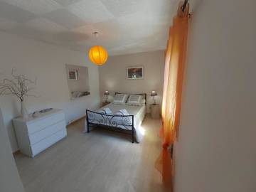 Gîte pour 4 personnes, avec jardin et vue, animaux acceptés à Rochefort-en-Valdaine