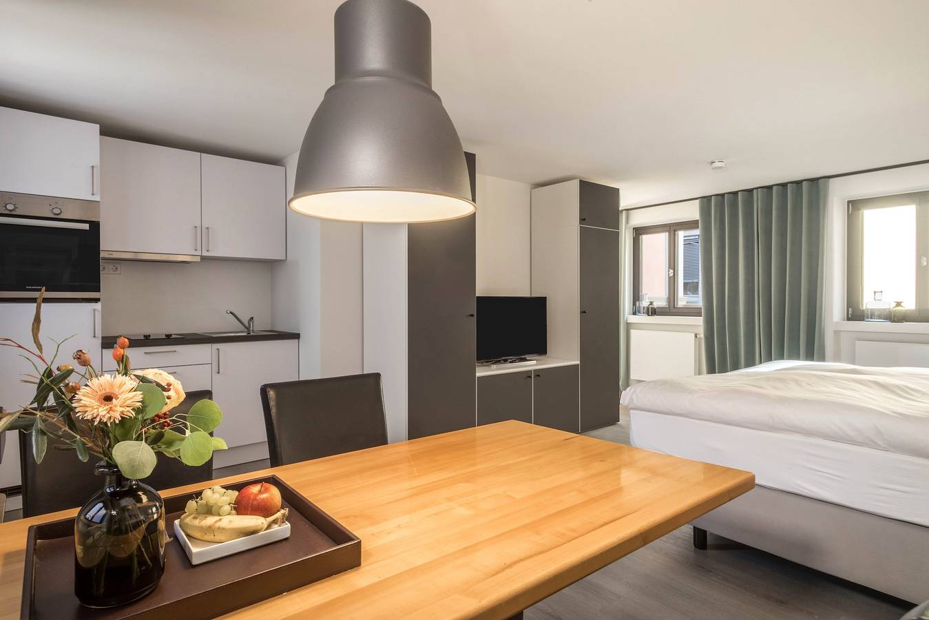 Entire apartment, Modern Studio Apartment No. 15 in the City Center with Wi-Fi in Wangen, Region Bodensee-Oberschwaben