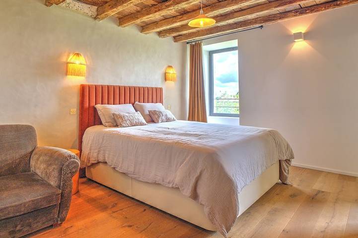 Location de vacances pour 15 personnes, avec jardin à Vieux-Mareuil - 3