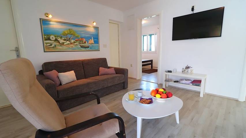 Villa pour 11 personnes, avec jardin et piscine, animaux acceptés en Korcula - 4