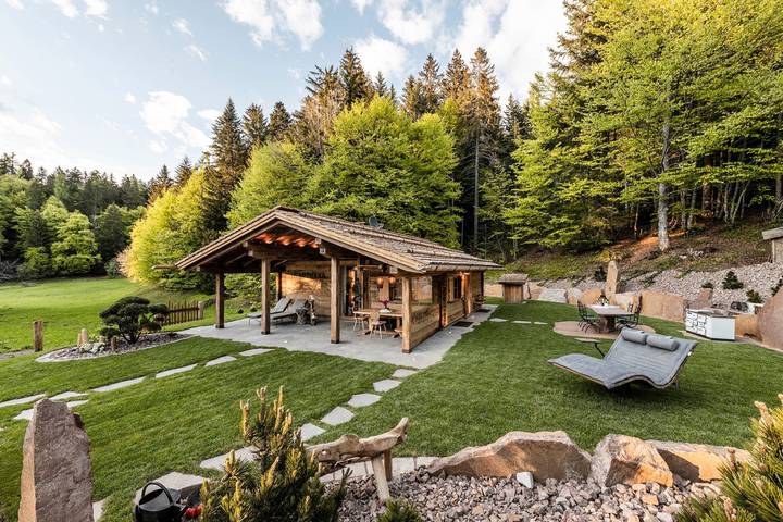 Casa vacanza per 6 persone, con Idromassaggio e Giardino nonché Sauna in Val di Non