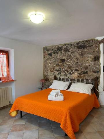 Maison d’hôte pour 2 personnes, avec vue ainsi que jardin et terrasse à Carrare