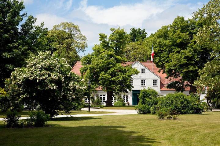 Ferienwohnung für 2 Personen, mit Terrasse und Garten sowie Sauna und Ausblick in Gülzow-Prüzen