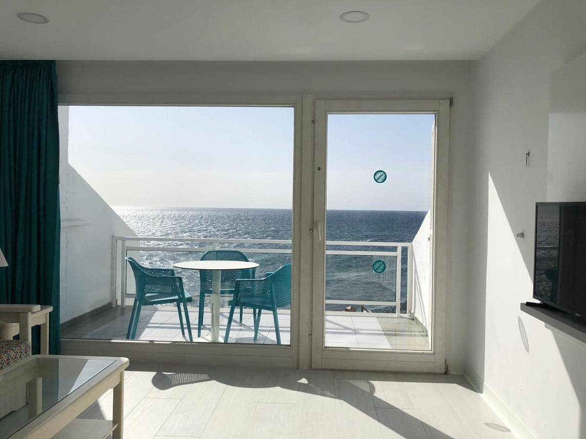 Aparthotel para 3 personas con piscina in Playa del Águila, San Bartolomé de Tirajana