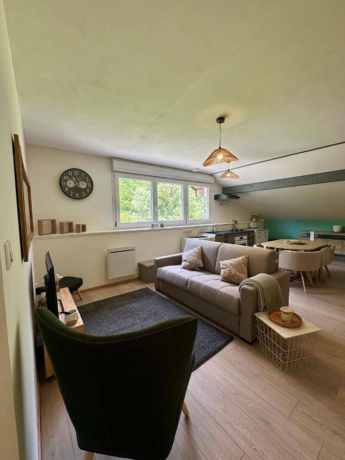 Gîte pour 6 personnes, avec vue dans Soulce-Cernay