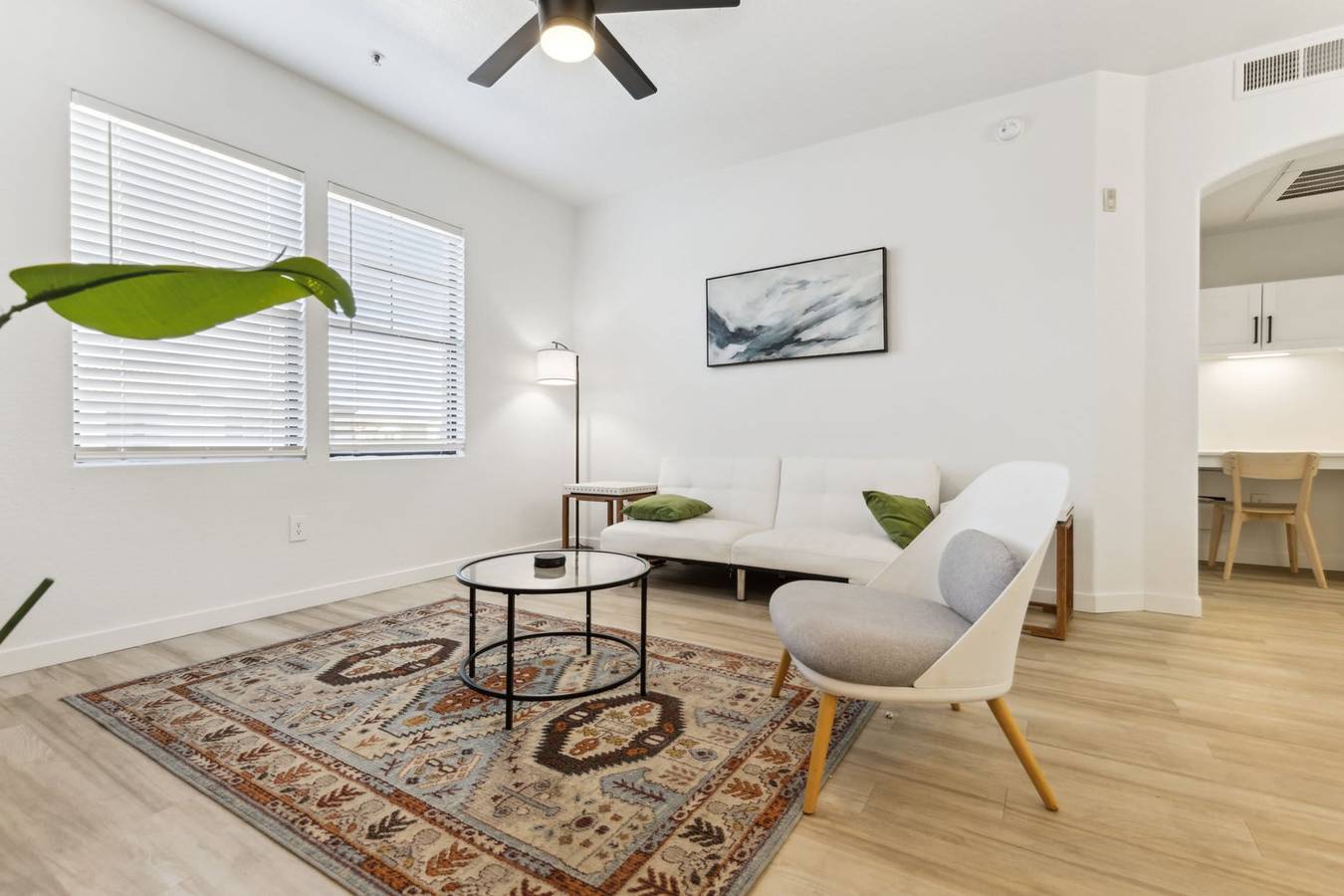 Ganze Wohnung, Cozysuites Glendale by the stadium with pool 19 in Glendale, Maricopa County