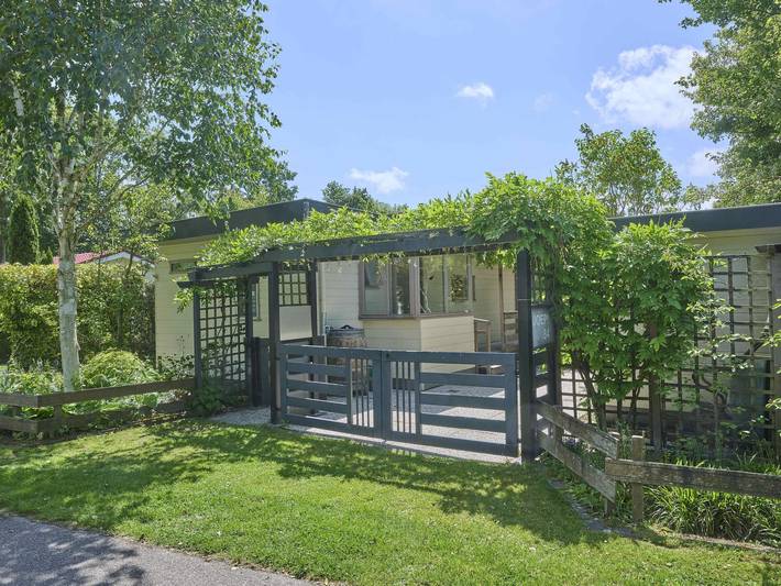 Appartement voor 4 personen, met Terras en Tuin in Ouddorp