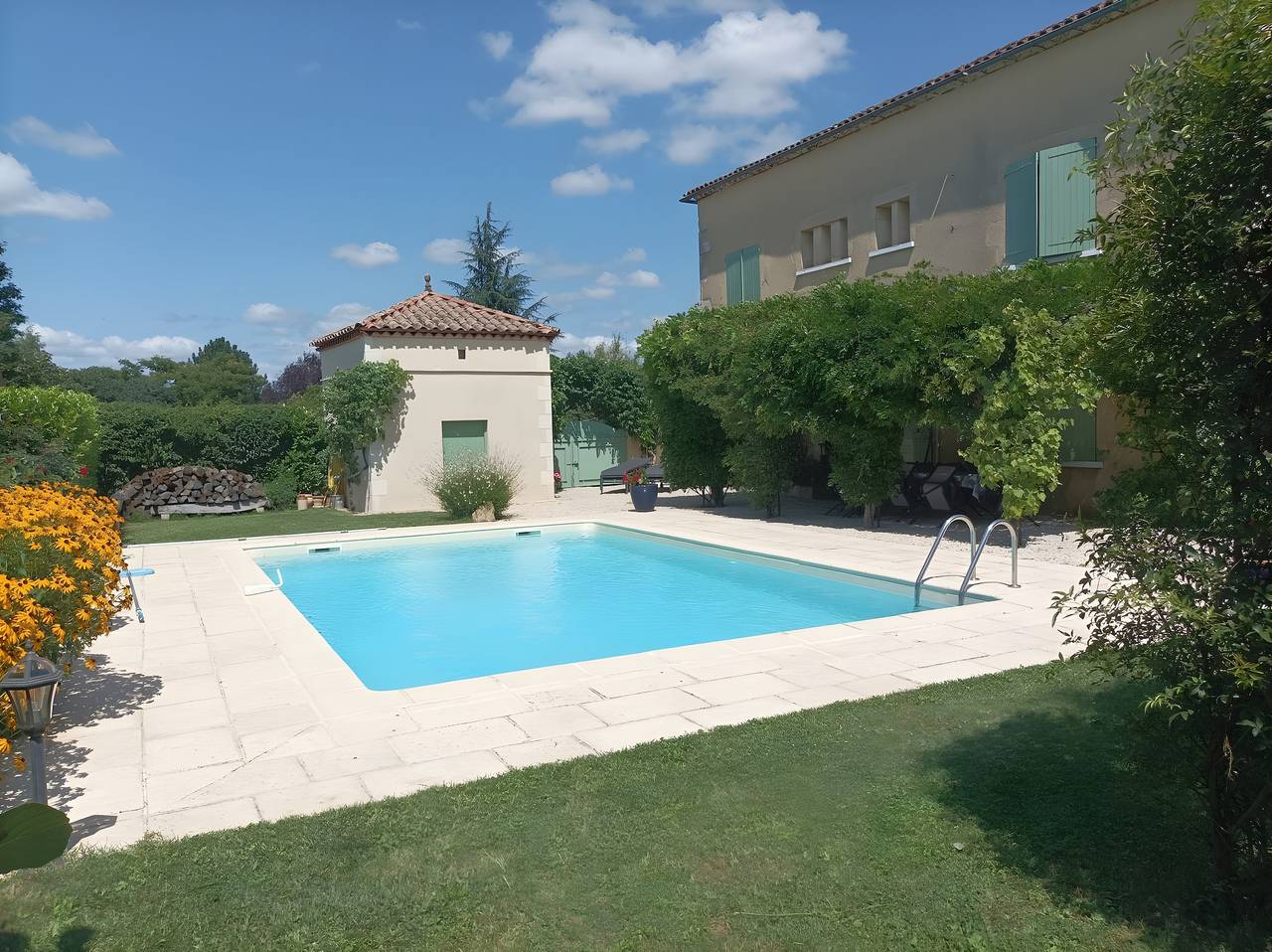 Belle maison de caractère, 10 personnes, grande piscine privée in Lagardelle, Quercy
