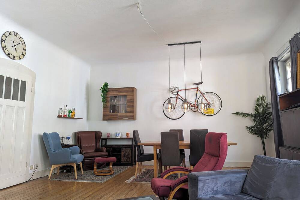 Appartement entier, Cozy old building with sauna and view in Wuppertal, Bergisches Land