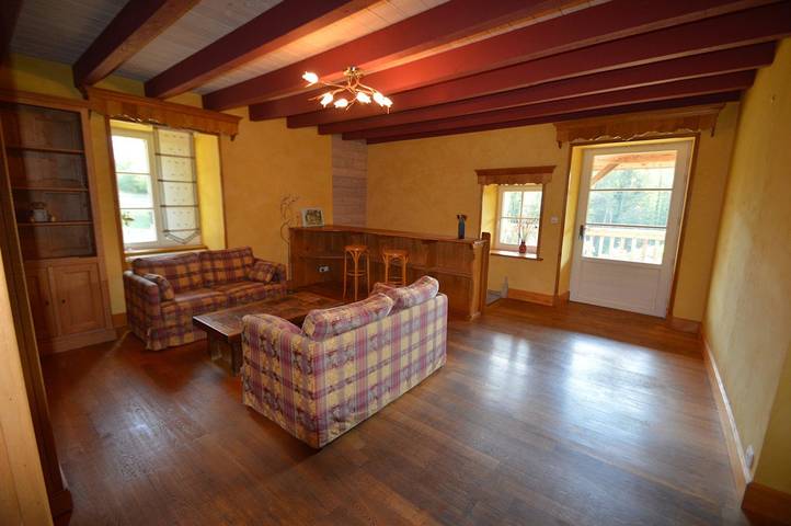 Chambre d’hôte pour 3 personnes, avec jacuzzi ainsi que jardin et sauna, animaux acceptés dans le Jura - 4