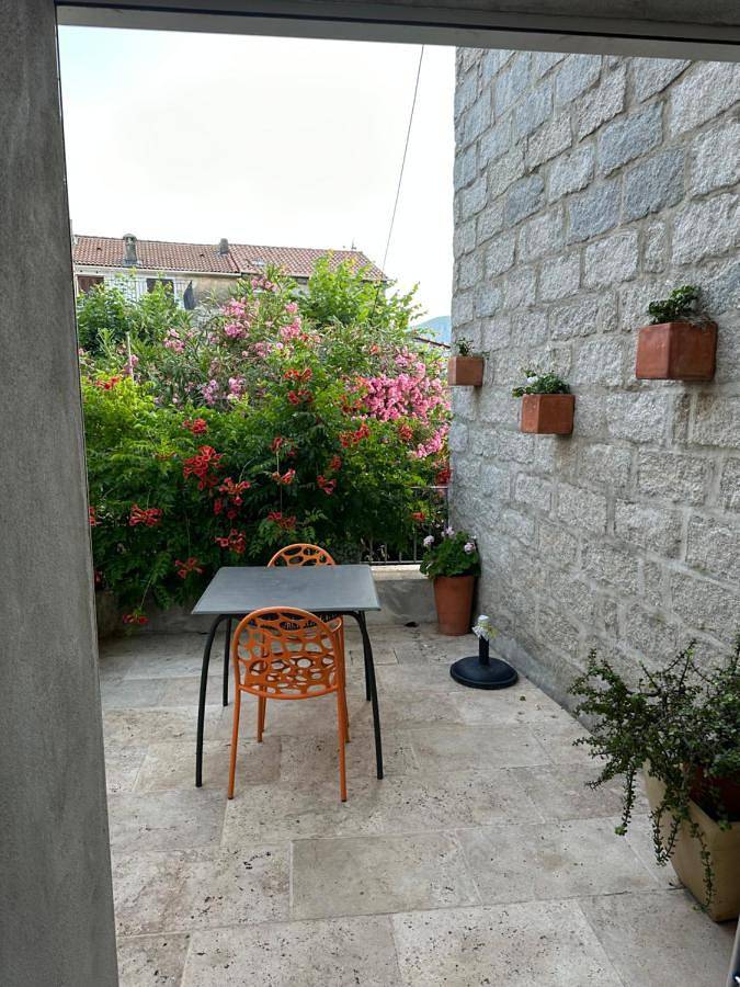 Gîte pour 2 personnes, avec vue et balcon à Sainte-Lucie-de-Tallano - 3