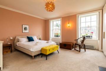 Holiday Home for 12 People in Bath, The Cotswolds, Photo 1
