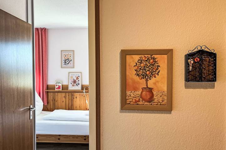 Ferienwohnung für 3 Personen, mit Balkon und Pool in Dittishausen - 3