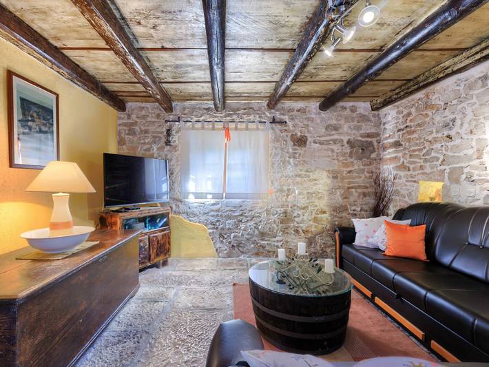 Location de vacances pour 7 personnes, avec terrasse et jardin, animaux acceptés à Vodnjan - 3