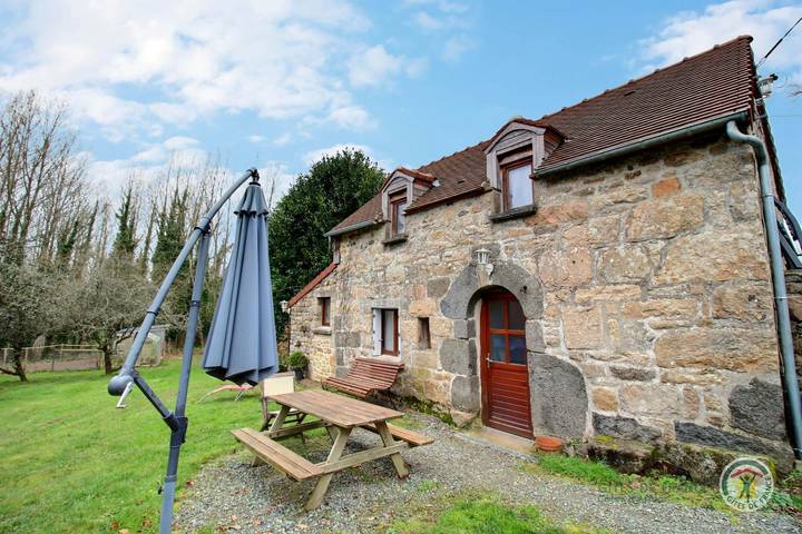 Gîte pour 3 personnes, avec jardin