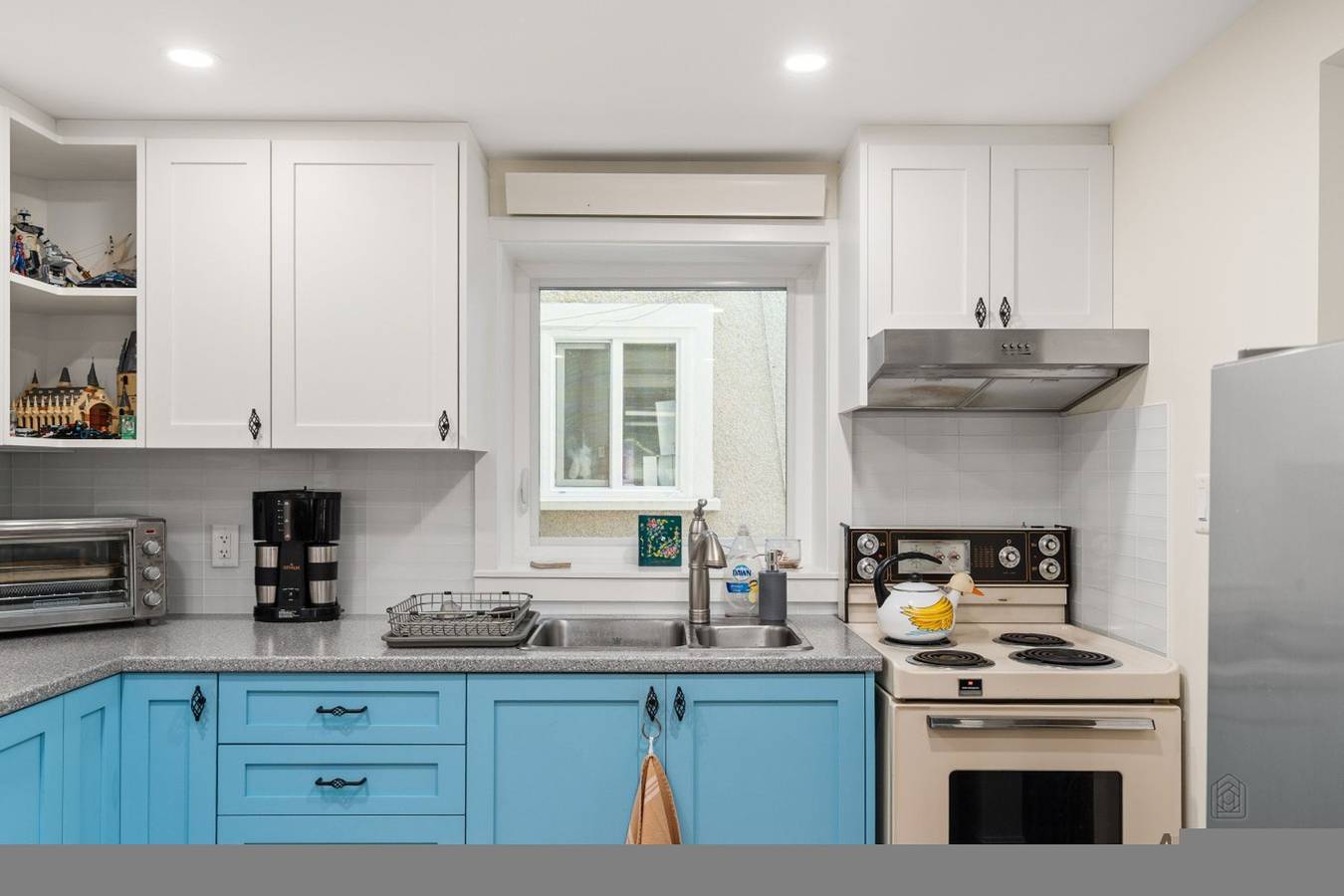 Geheel appartement, Charming 1Br Hidden Gem in East Vancouver in Vancouver, Brits-Columbia