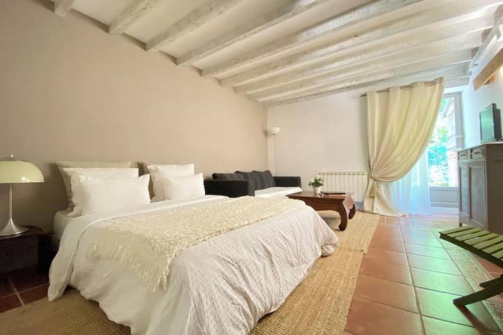 Gîte pour 10 personnes, avec jardin à Cosne-Cours-sur-Loire - 2