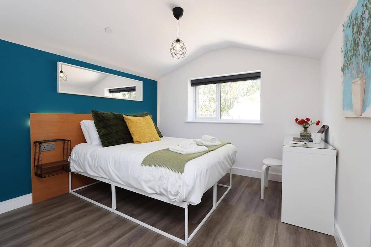 Entire apartment, Two-Bedroom Apartment in Penarth, Cardiff