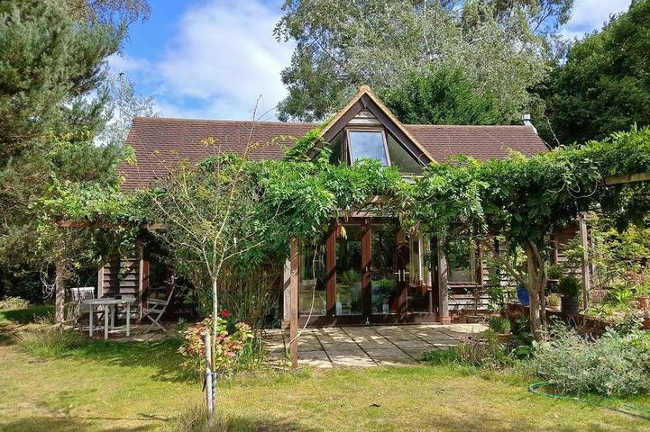 Cottage for 5 people, with garden in Surrey Hills