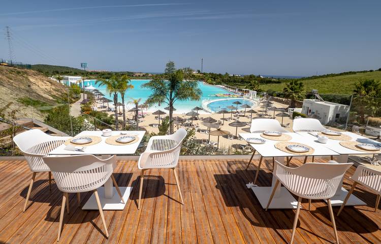 Ferienwohnung für 4 Personen, mit Garten und Kinderpool sowie Terrasse, kinderfreundlich in Casares