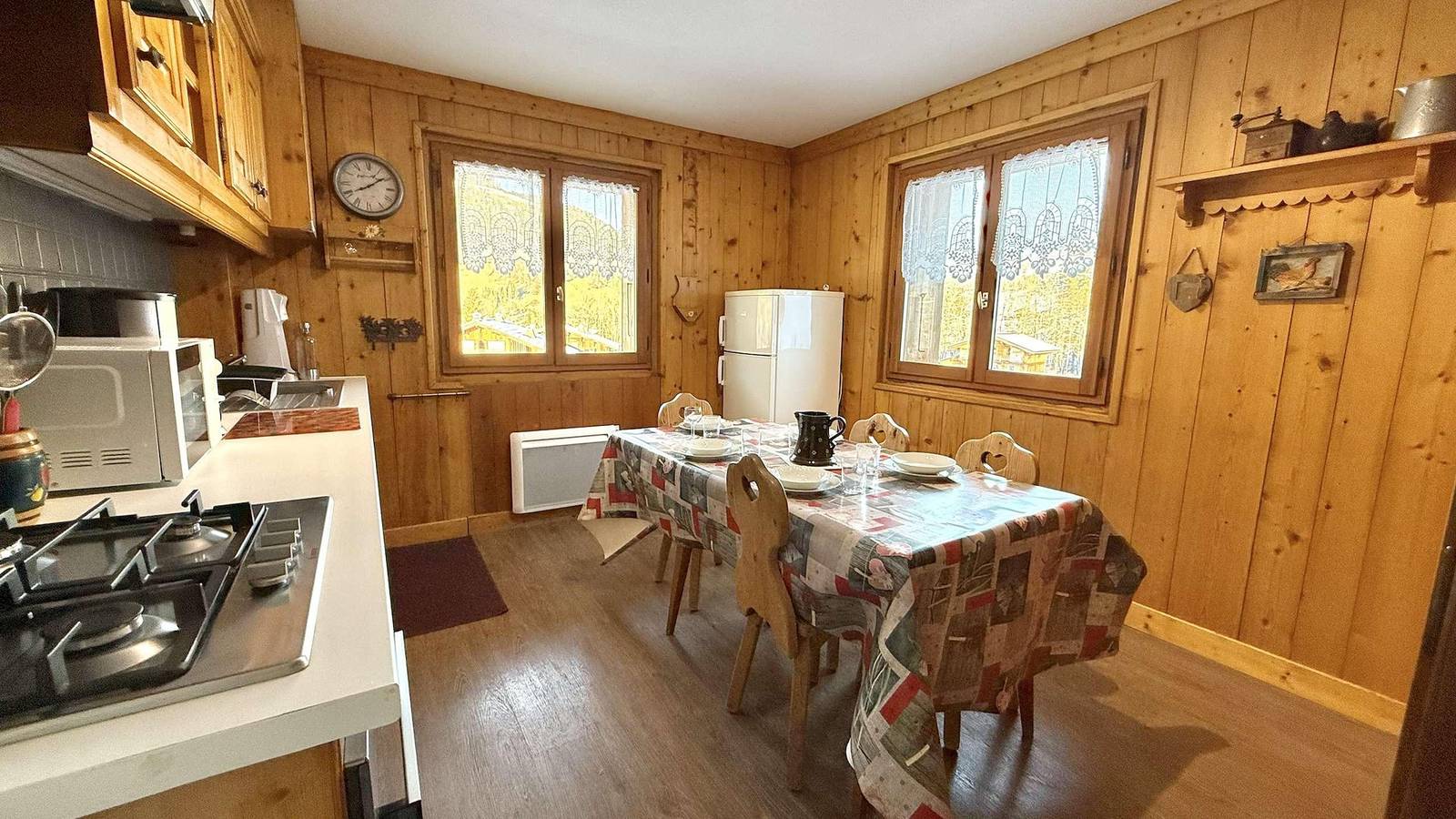 Entire apartment, Maison de village - 4 room apartment 5 people (002) in Praz-sur-Arly, Pays du Mont-Blanc