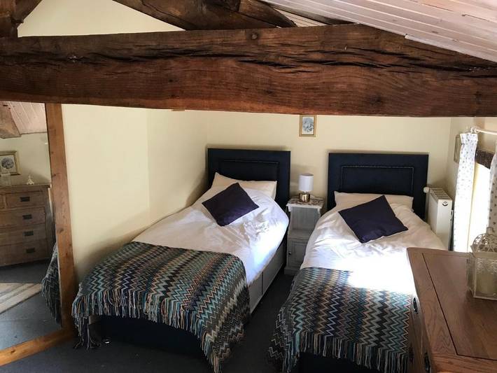 Location de vacances pour 2 personnes, avec jardin ainsi que balcon et vue à Montournais - 2