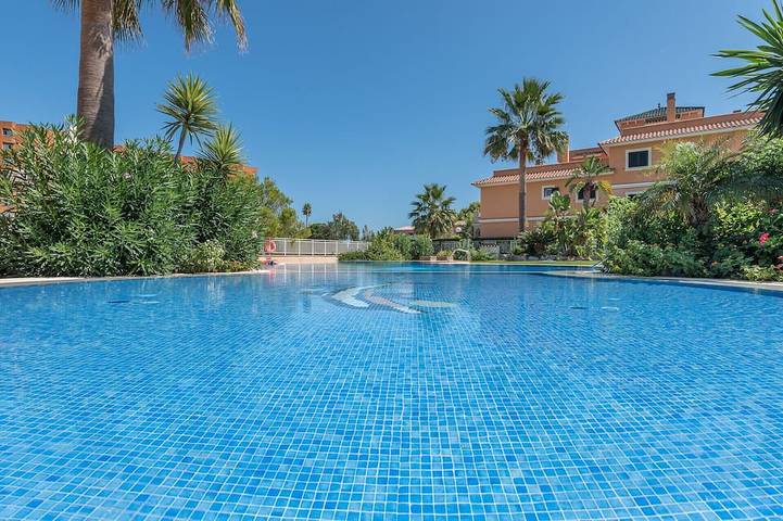 Holiday apartment for 4 people, with terrace and garden as well as pool - 1