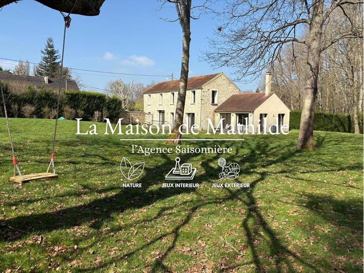 Location de vacances pour 9 personnes, avec Terrasse et Jardin à Saint-Rémy-l'Honoré
