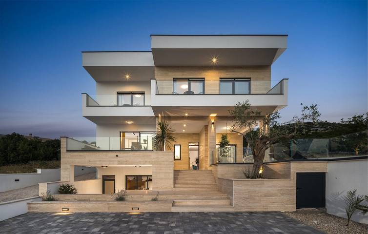 Ferienhaus für 10 Personen, mit Sauna und Whirlpool in Vinjerac