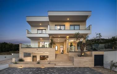 Ferienhaus für 10 Personen, mit Whirlpool und Sauna in Vinjerac