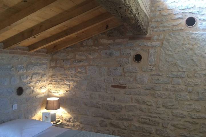 Gîte pour 4 personnes, avec jardin ainsi que piscine et terrasse à Septfonds - 3