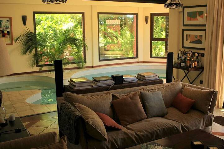Gîte pour 5 personnes, avec Jacuzzi et Terrasse ainsi que Jardin et Sauna
