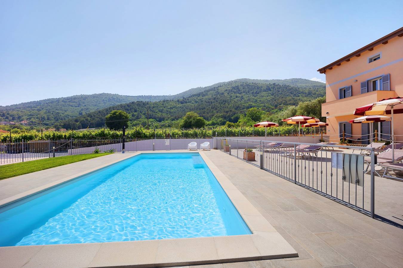 Appartamento intero, Appartamento 'Antichi Ricordi - Il Frantoio' con piscina condivisa, Wi-Fi e aria condizionata in Andora, Riviera di Ponente