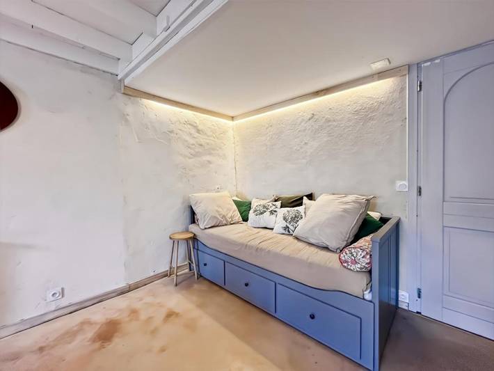 Gîte pour 2 personnes, avec terrasse et vue à La Roquebrussanne - 4