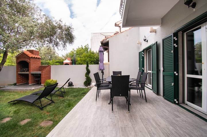 Ferienhaus für 6 Personen, mit Garten in Starigrad Paklenica - 3