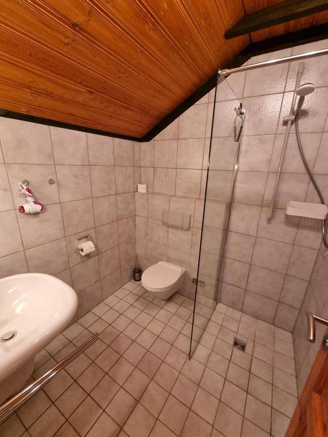 Ferienwohnung für 2 Personen, mit Terrasse und Garten sowie Ausblick in Altenahr - 2