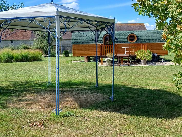 Gîte pour 4 personnes, avec terrasse à Mosnes - 3