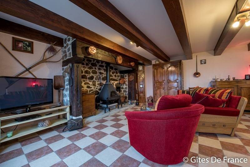 Gîte de charme de 105m2 avec parking, jardin et internet in Cros (Auvergne), Parc naturel régional des Volcans d'Auvergne