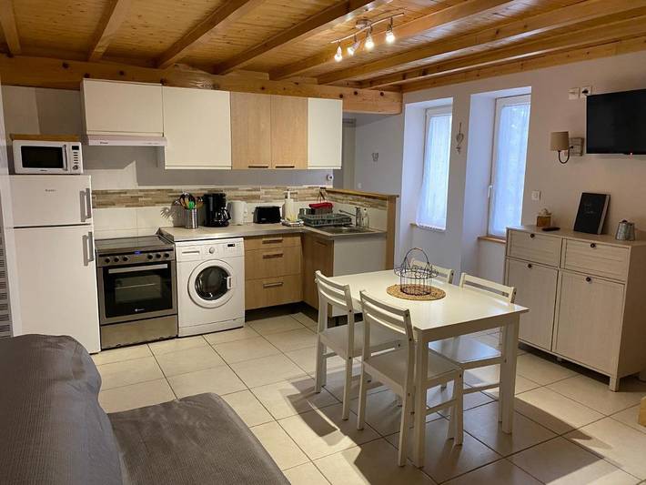 Appartement de vacances pour 4 personnes, avec Terrasse ainsi que Jardin et Piscine