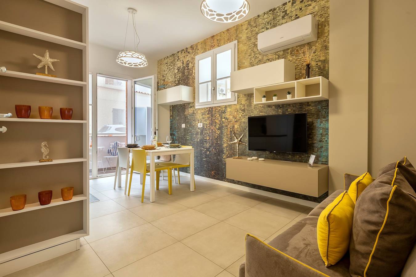 Apartment 'Luxury Sofia Home Alghero' with Balcony, Wi-Fi and Air Conditioning in Mercede, Alghero