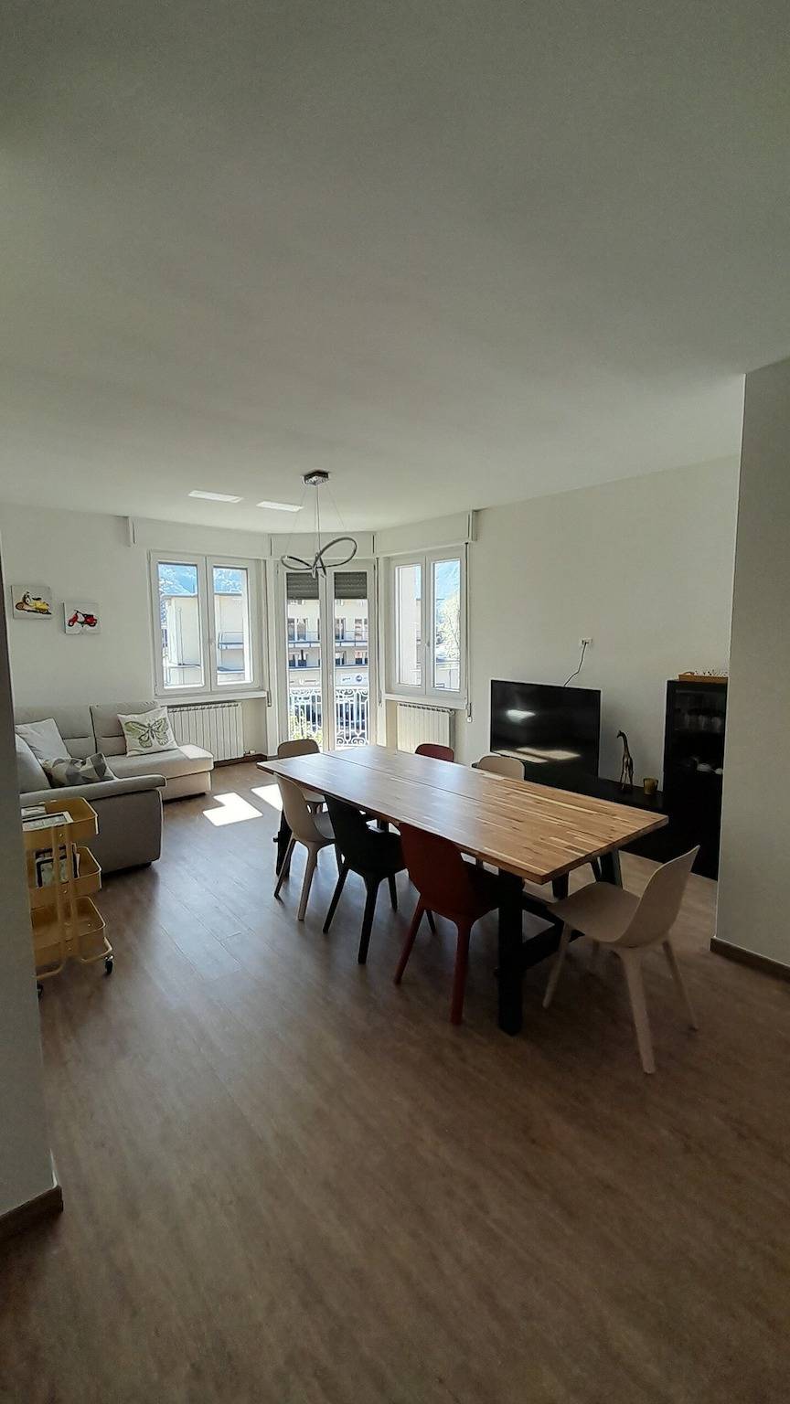 Entire apartment, Apartment 'Aurora' with Mountain View, Private Terrace and Wi-Fi in Costa Volpino, Adamello-Presanella Alps
